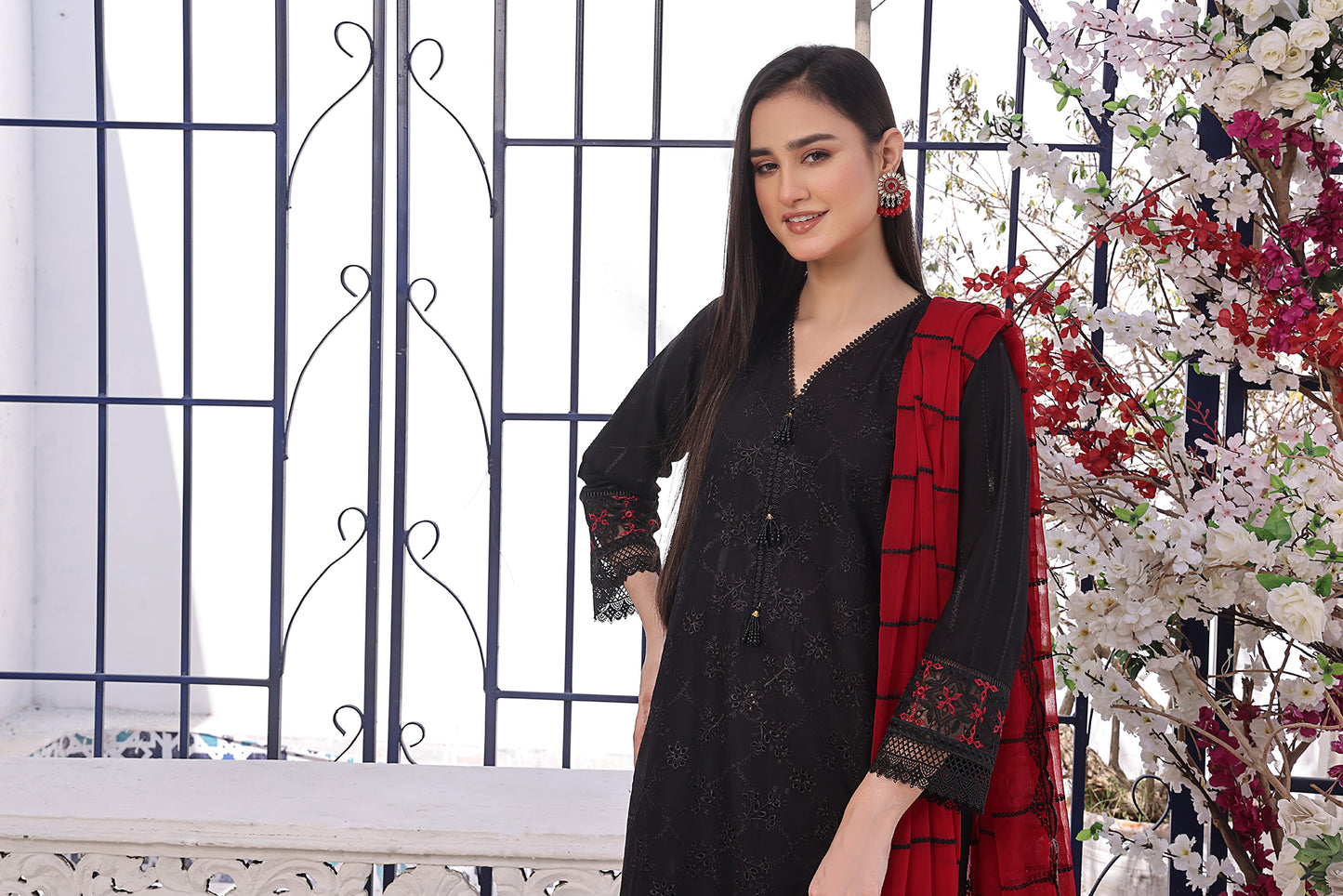 Jet Black Eyelet Kurta with Red Trim & Plaid Dupatta